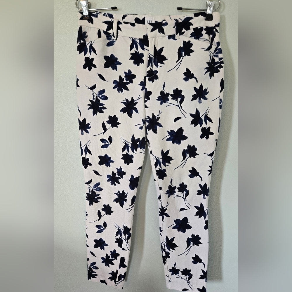 Gap Navy Floral Skinnies Size 8 - Picture 1 of 8